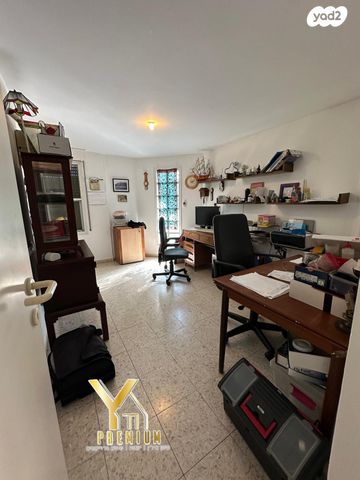 בית פרטי/ קוטג', ברק, מוצקין הותיקה, קרית מוצקין