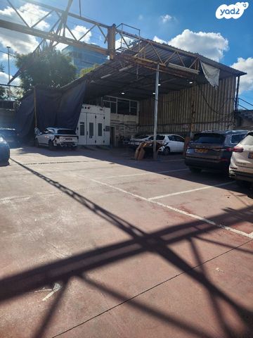 מבני תעשיה, פתח תקווה