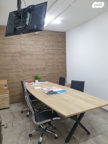 מגרשים, יציאה לדרך ישראל בר יהודה, חיפה