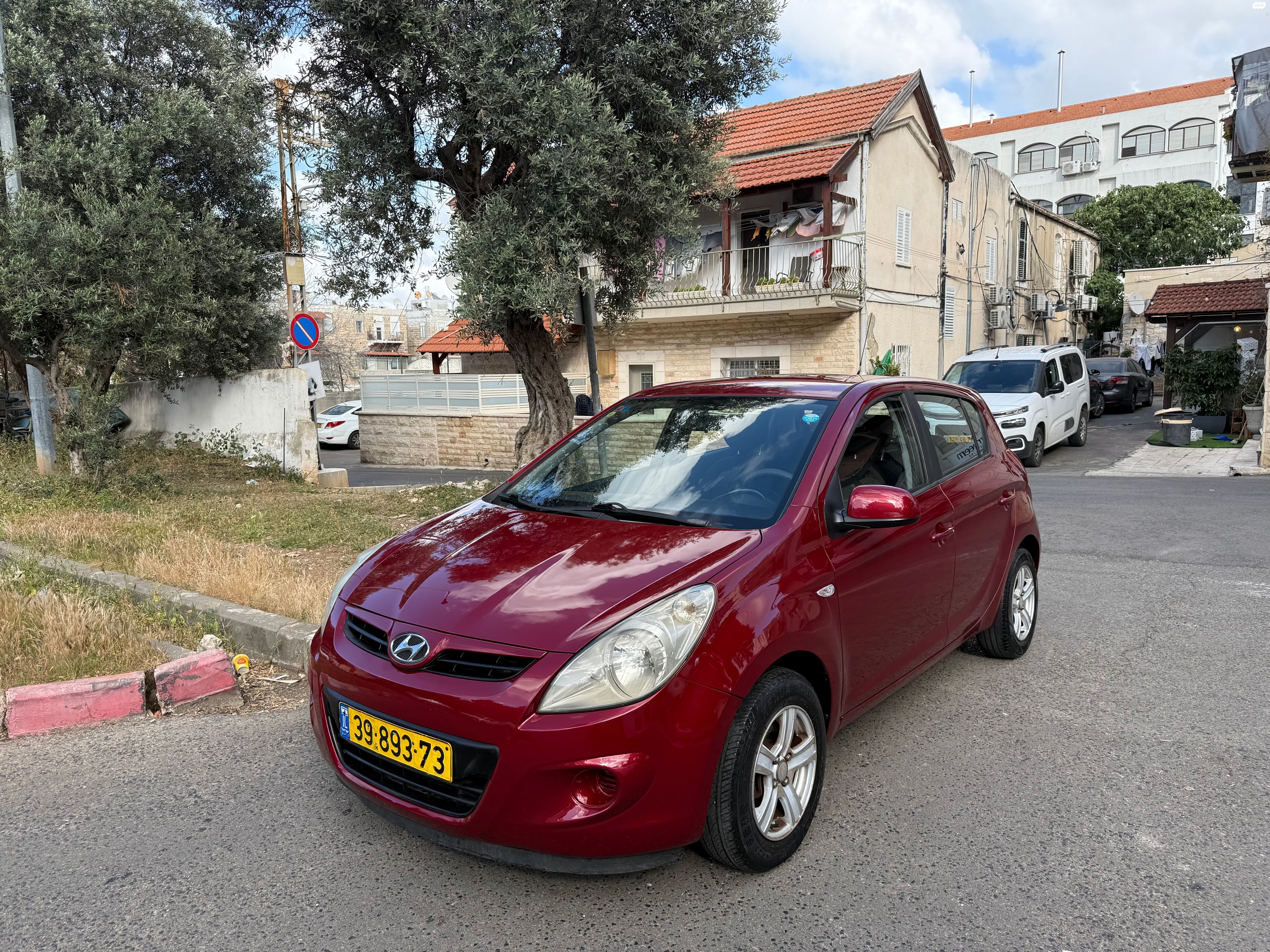 מודעת רכב יונדאי i20