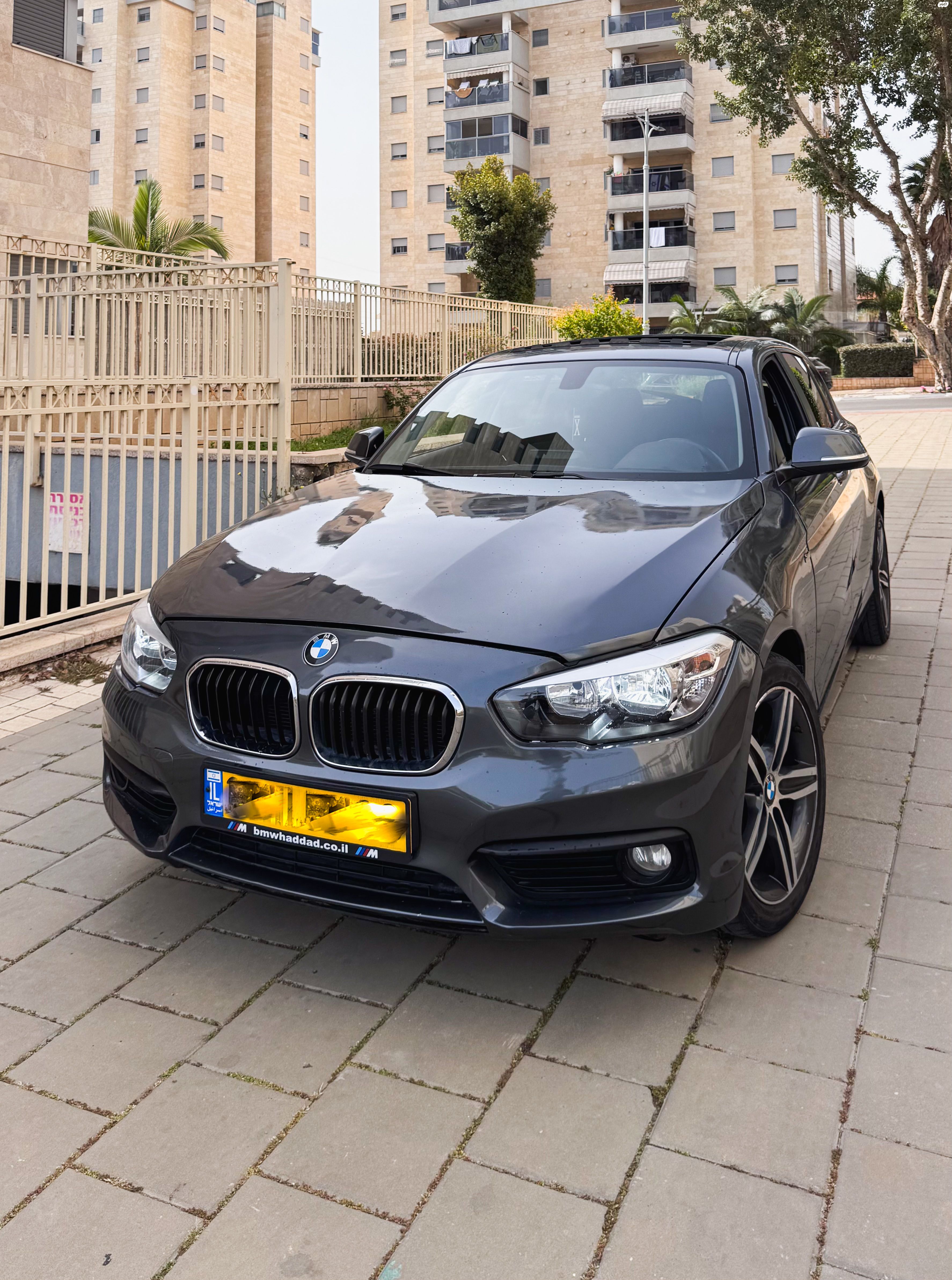 מודעת רכב ב מ וו סדרה 1