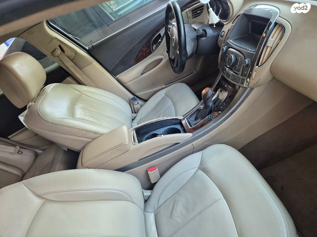 ביואיק לה-קרוס