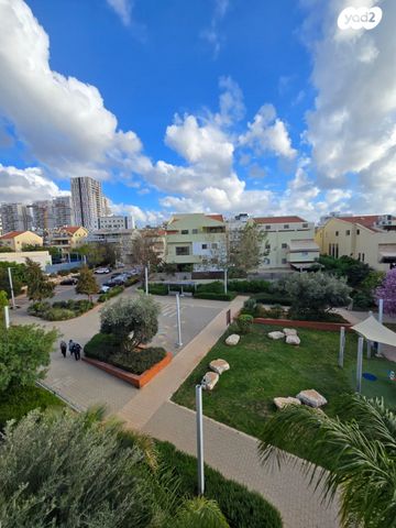 דופלקס, מרדכי מוטלה רוזנשטיין, רמב"ם, ראשון לציון