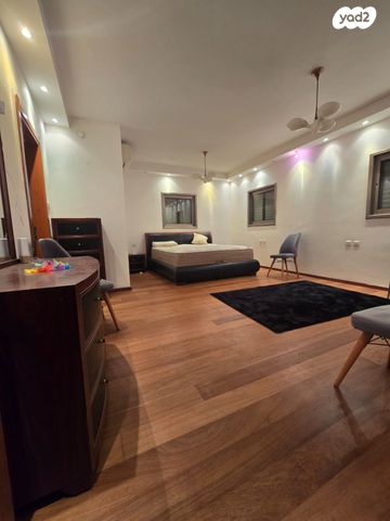 דופלקס, מרדכי מוטלה רוזנשטיין, רמב"ם, ראשון לציון