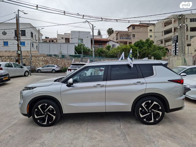 מיצובישי אאוטלנדר