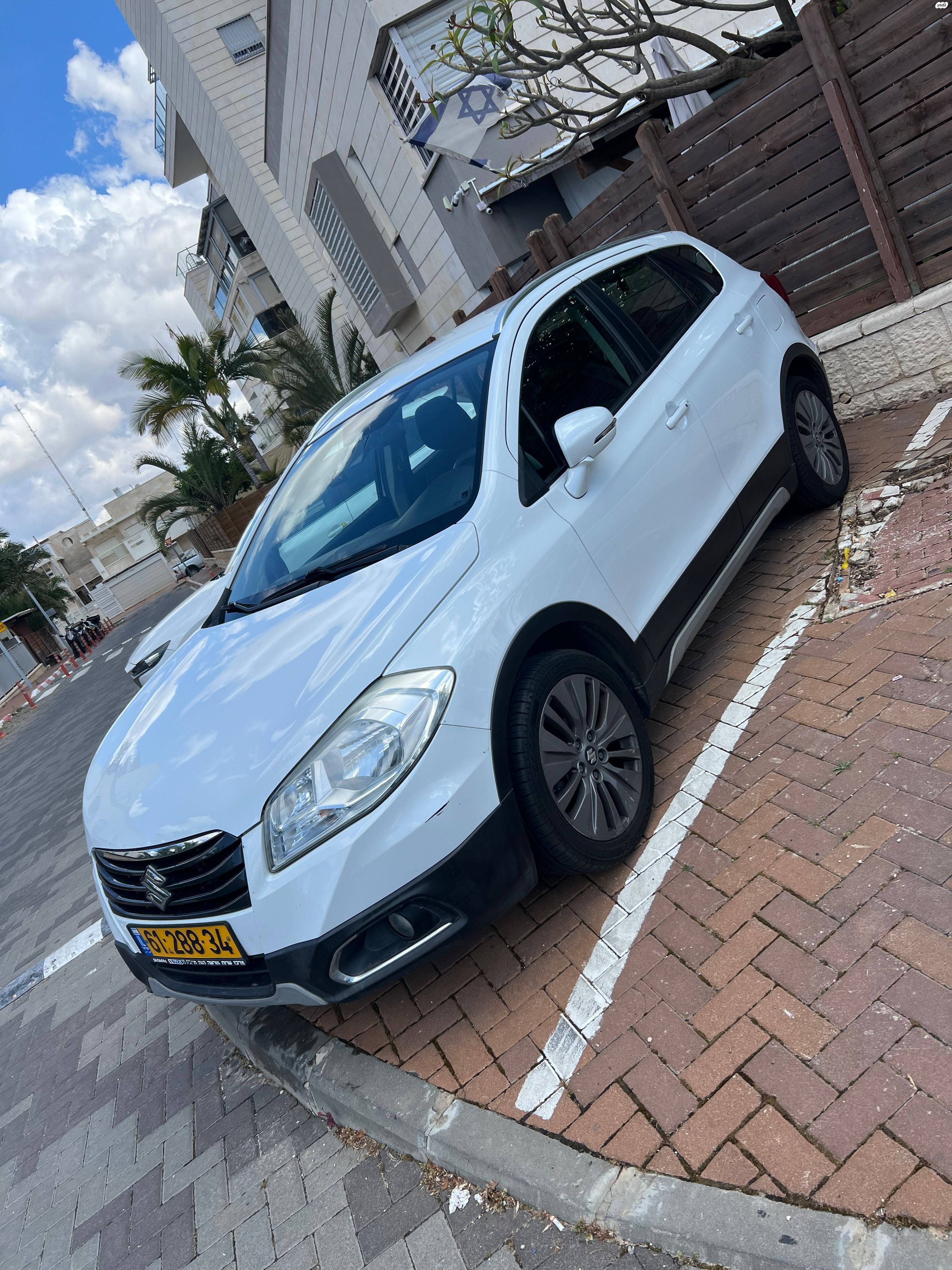 מודעת רכב סוזוקי קרוסאובר