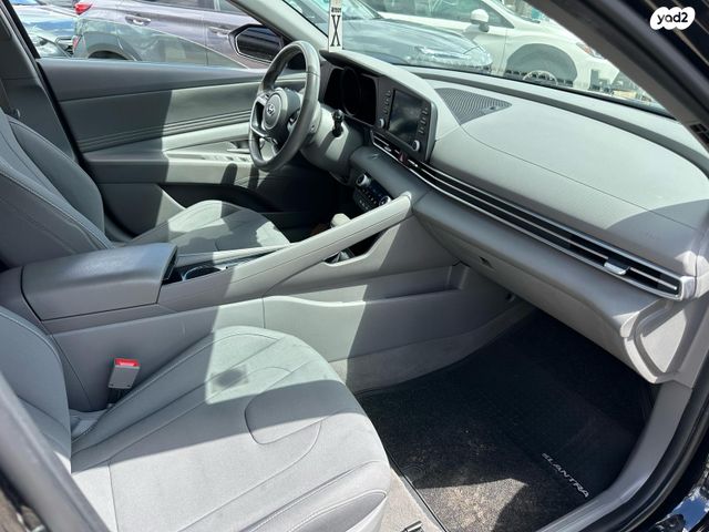 יונדאי אלנטרה