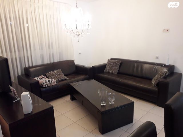 מקווה ישראל 26