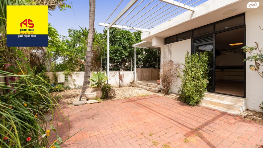 בית פרטי/ קוטג', ערמון 19, נווה אילן - אזרחי, יבנה