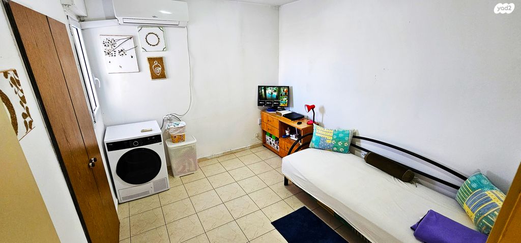 דירה, התימורים, פנחס ספיר, מגדל העמק