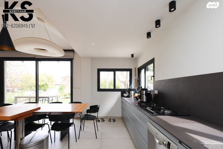 בית פרטי/ קוטג', קדימה צורן