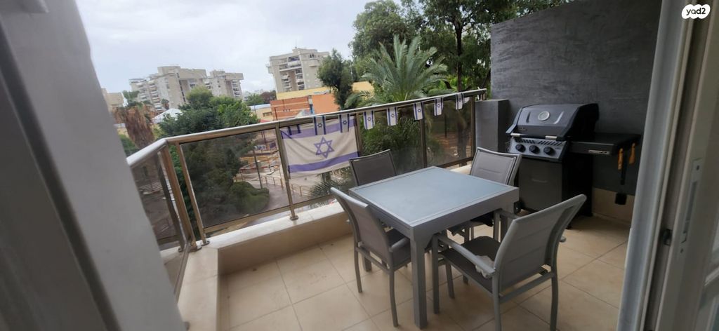 דירה, נווה גנים, קרית מוצקין