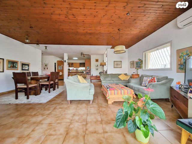 בית פרטי/ קוטג', טרומפלדור, נתניה