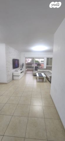 דירה, נווה גנים, קרית מוצקין