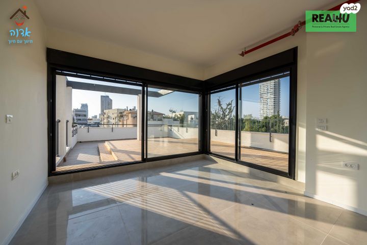 גג/ פנטהאוז, עין חרוד 8, הצפון הישן - דרום, תל אביב יפו