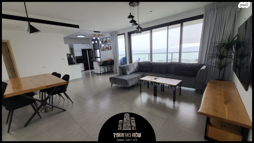 דירה, אסתר המלכה, טבריה