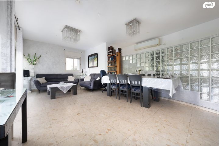 דירה, הפסנתר, נאות אשלים, ראשון לציון