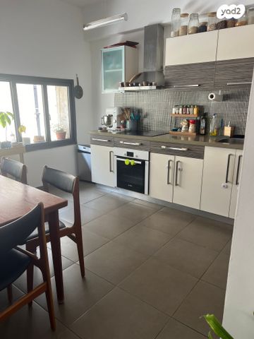 דירה, הדואר, צפון יפו, המושבה האמריקאית-גרמנית, תל אביב יפו