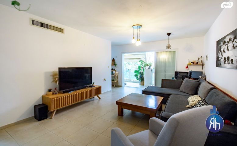 דירה, הפלמ"ח, רמת ורבר, פתח תקווה