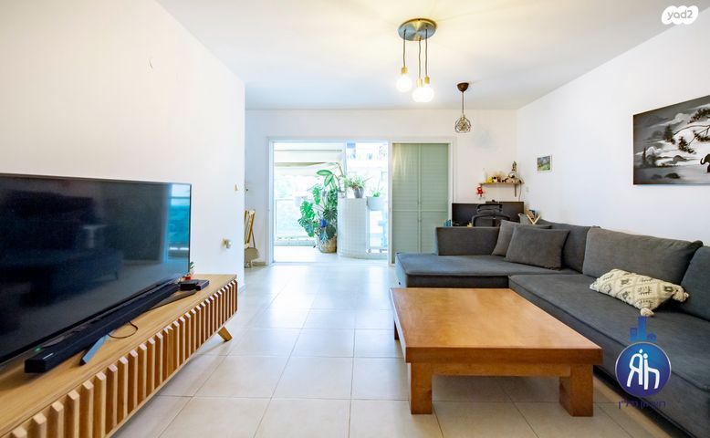 דירה, הפלמ"ח, רמת ורבר, פתח תקווה