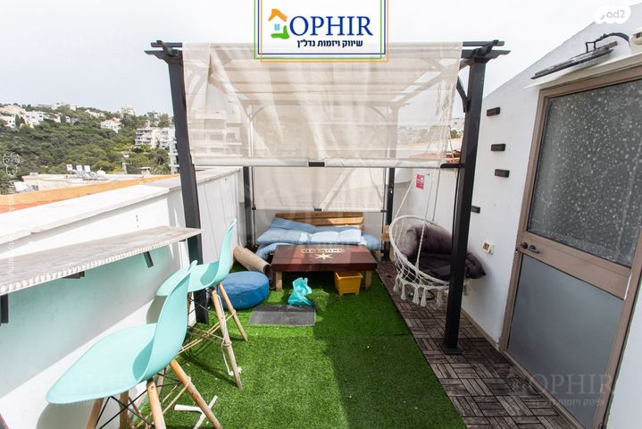 גג/ פנטהאוז, אלכסנדר ינאי, כרמליה, חיפה