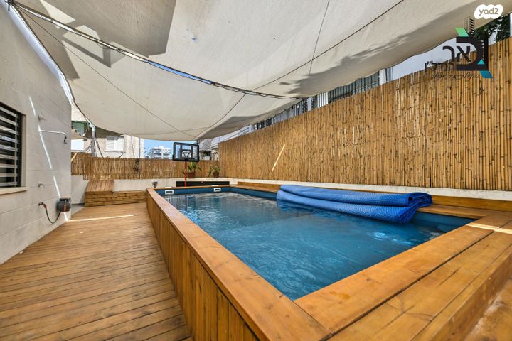 דירת גן, רחובות