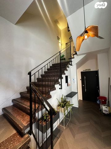 משרדים, דרך מנחם בגין, מונטיפיורי, הרכבת, תל אביב יפו