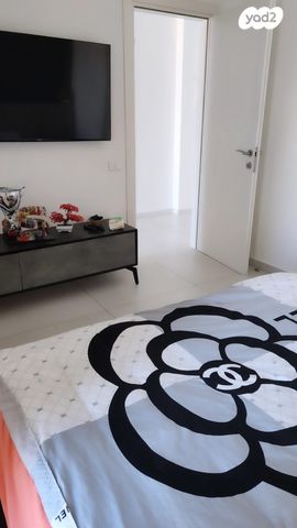 דירה, יצחק שדה 8, דרום מערב ותיק, בת ים