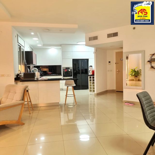 דירה, בני בנימין, נתניה