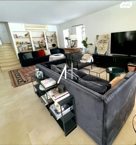 בית פרטי/ קוטג', גני יהודה, סביון