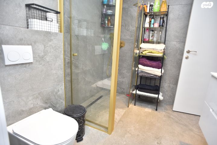 בית פרטי/ קוטג', אחוזת גדרה, גדרה