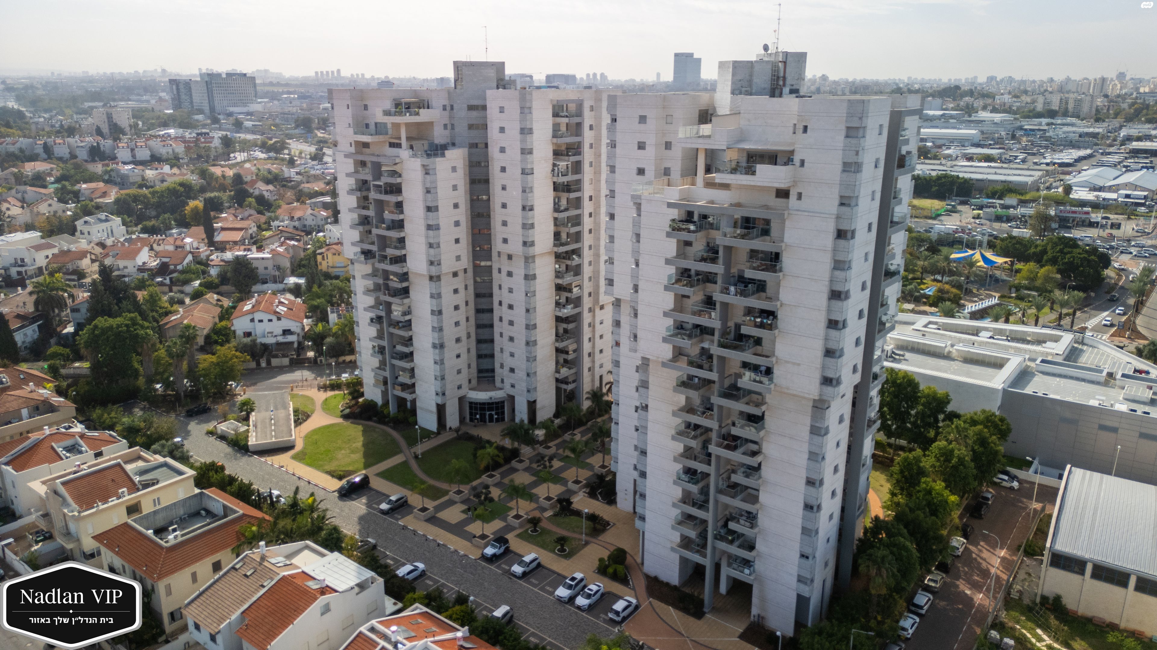 האיכרים 