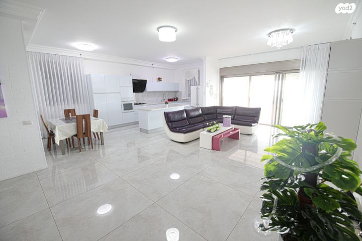 גג/ פנטהאוז, הר סיני, היובל, אור עקיבא