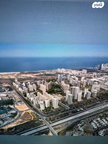 מגרשים
