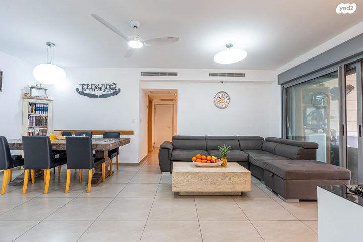 דירה, החרמון, היובל, אור עקיבא