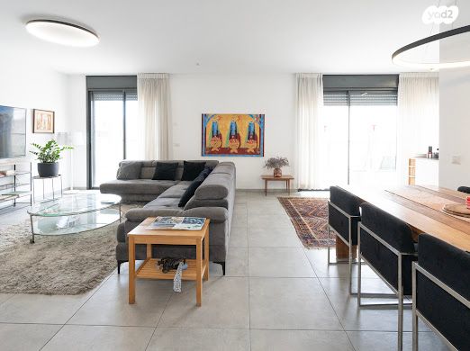 גג/ פנטהאוז, שכונת חשמונאים, מרכז העיר א, רמת גן