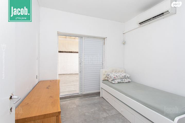 דירת גן, איילת הכרמל, טירת כרמל