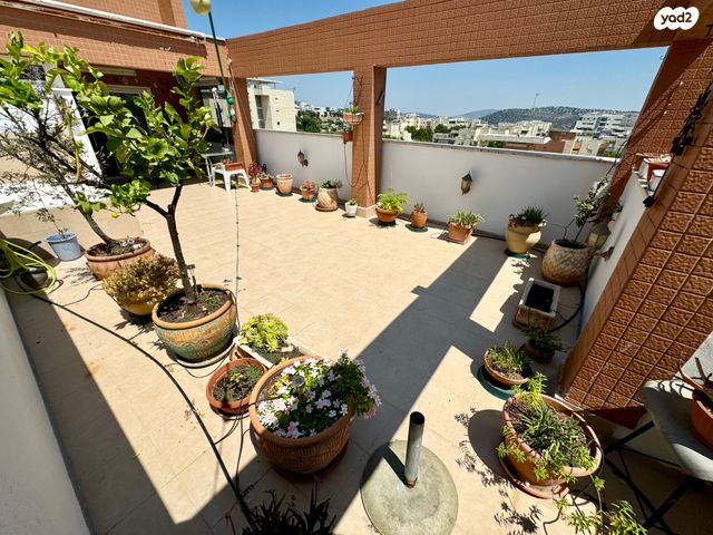 גג/ פנטהאוז, כרמיאל