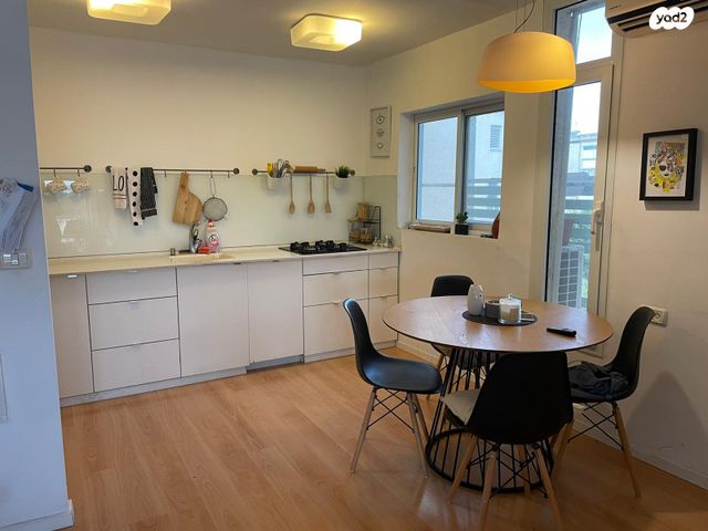 דירה, הר שומרון, הרצליה