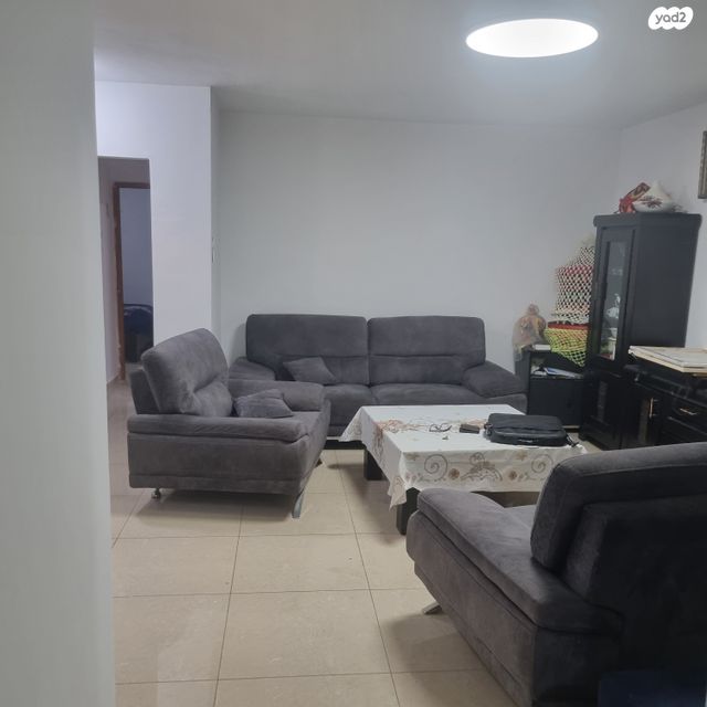 דירה, השומר 13, עמידר, בת ים