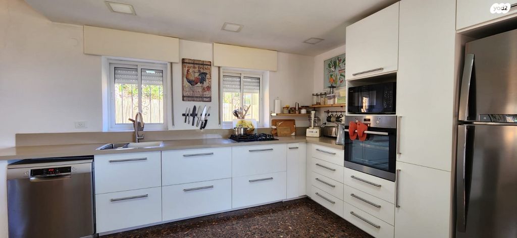 דו משפחתי, שארית הפליטה, הוד הכרמל, דניה, חיפה