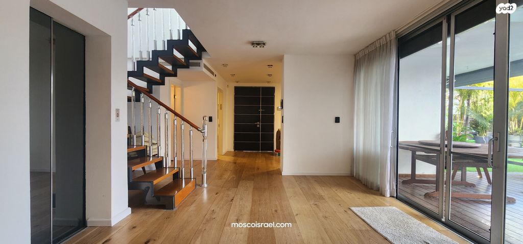 בית פרטי/ קוטג', הנשיא יצחק בן צבי, הרצליה פיתוח, הרצליה