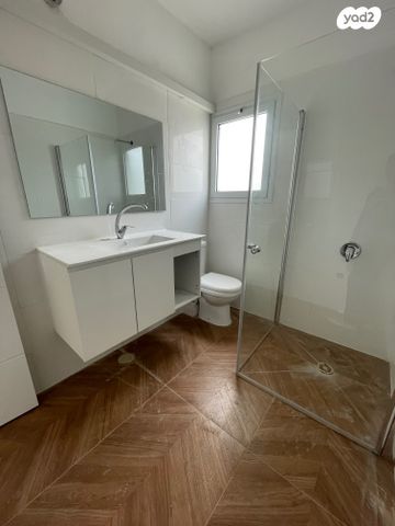 בית פרטי/ קוטג', מרדכי אלקחי, רמת אביב ג', תל אביב יפו