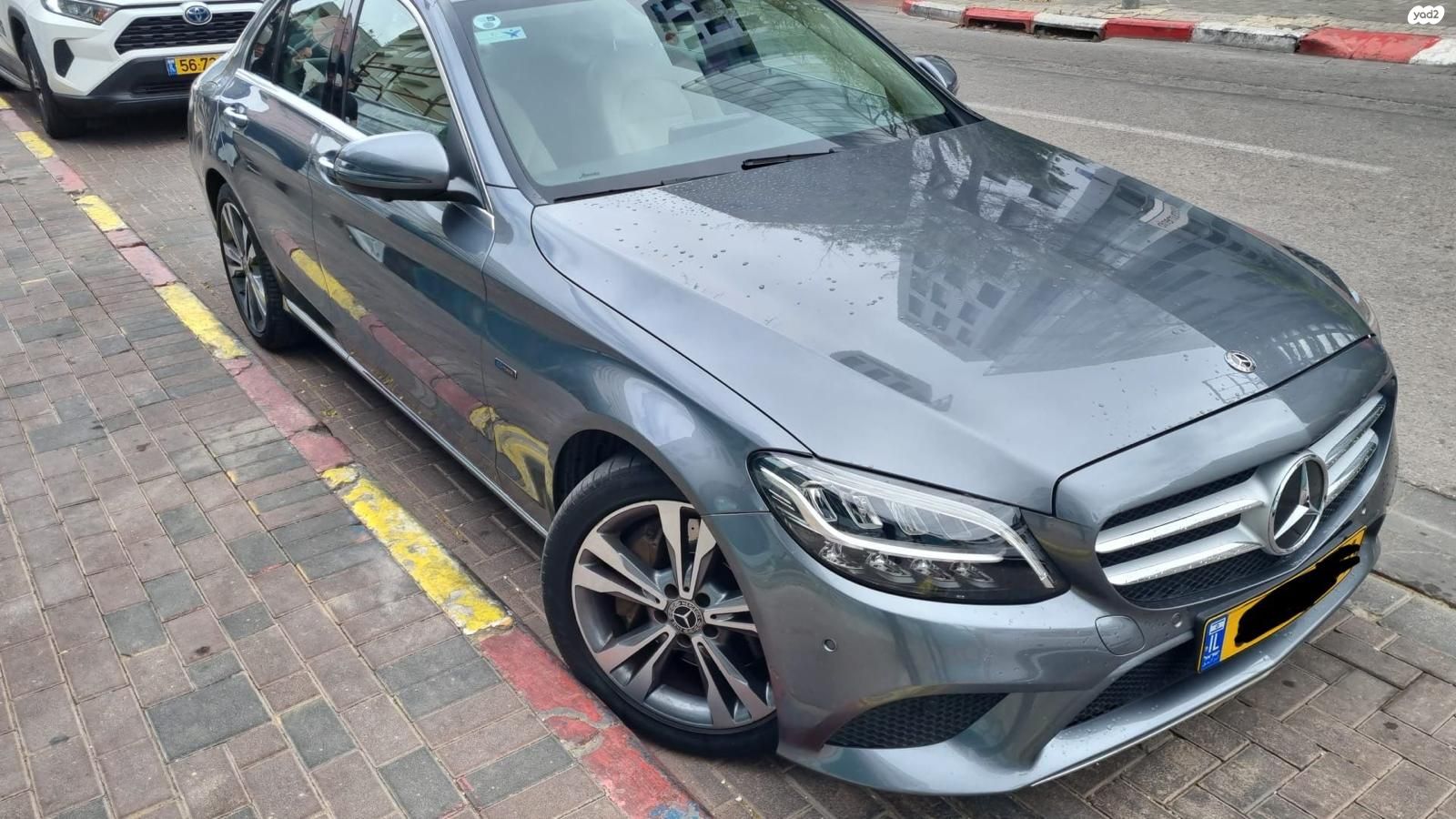 מודעת רכב מרצדס-בנץ C-class