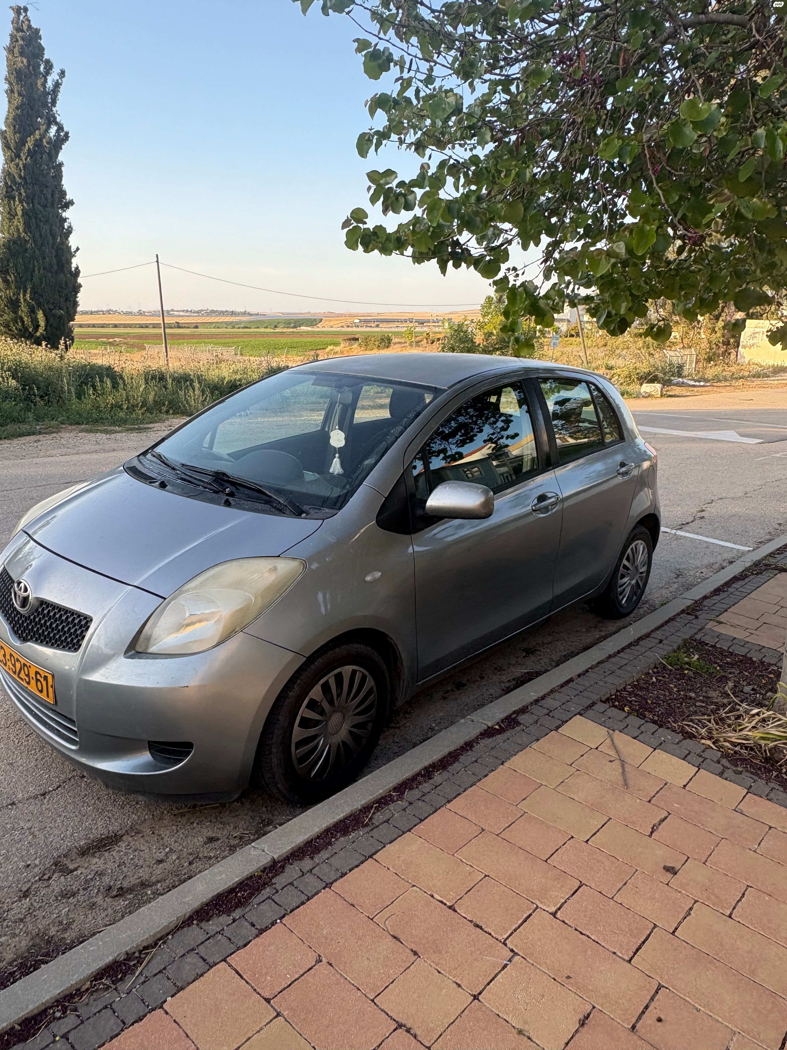 מודעת רכב טויוטה יאריס