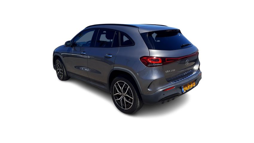 מרצדס-בנץ EQA