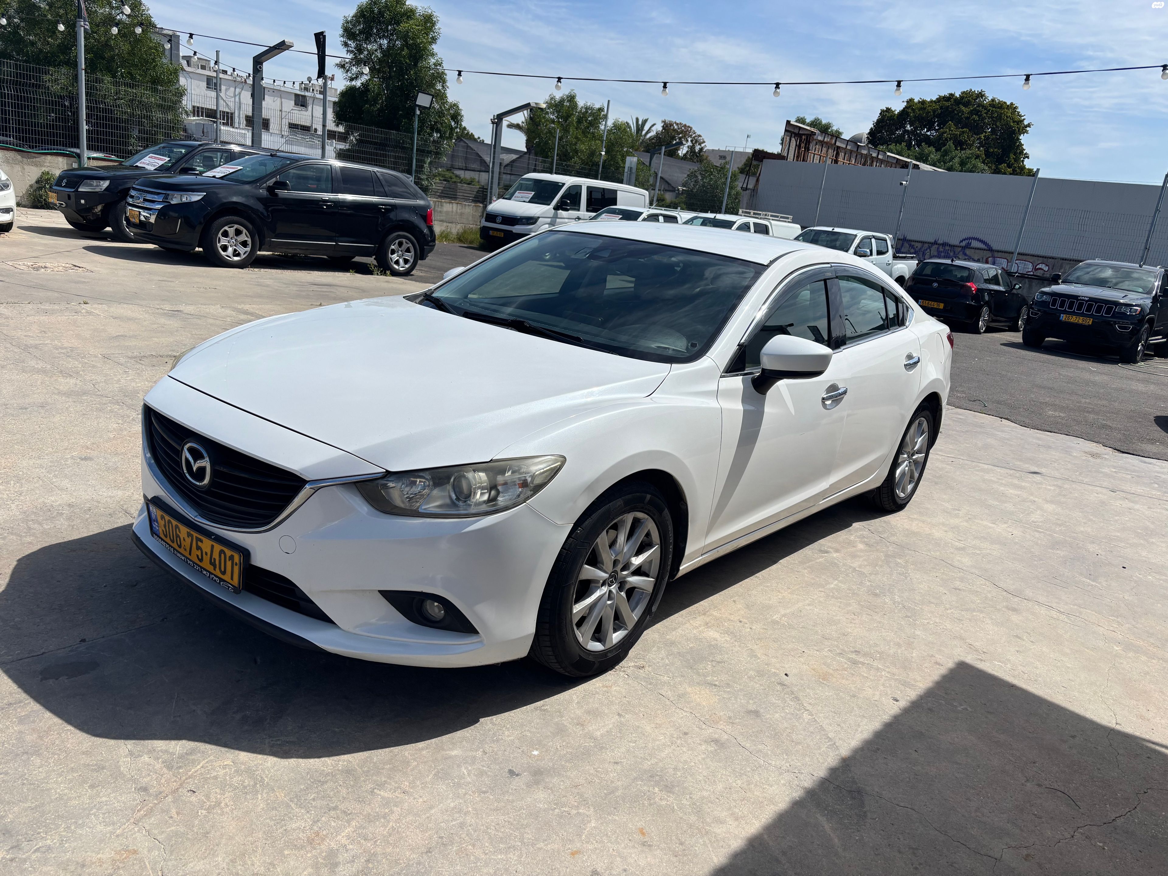 מודעת רכב מאזדה 6