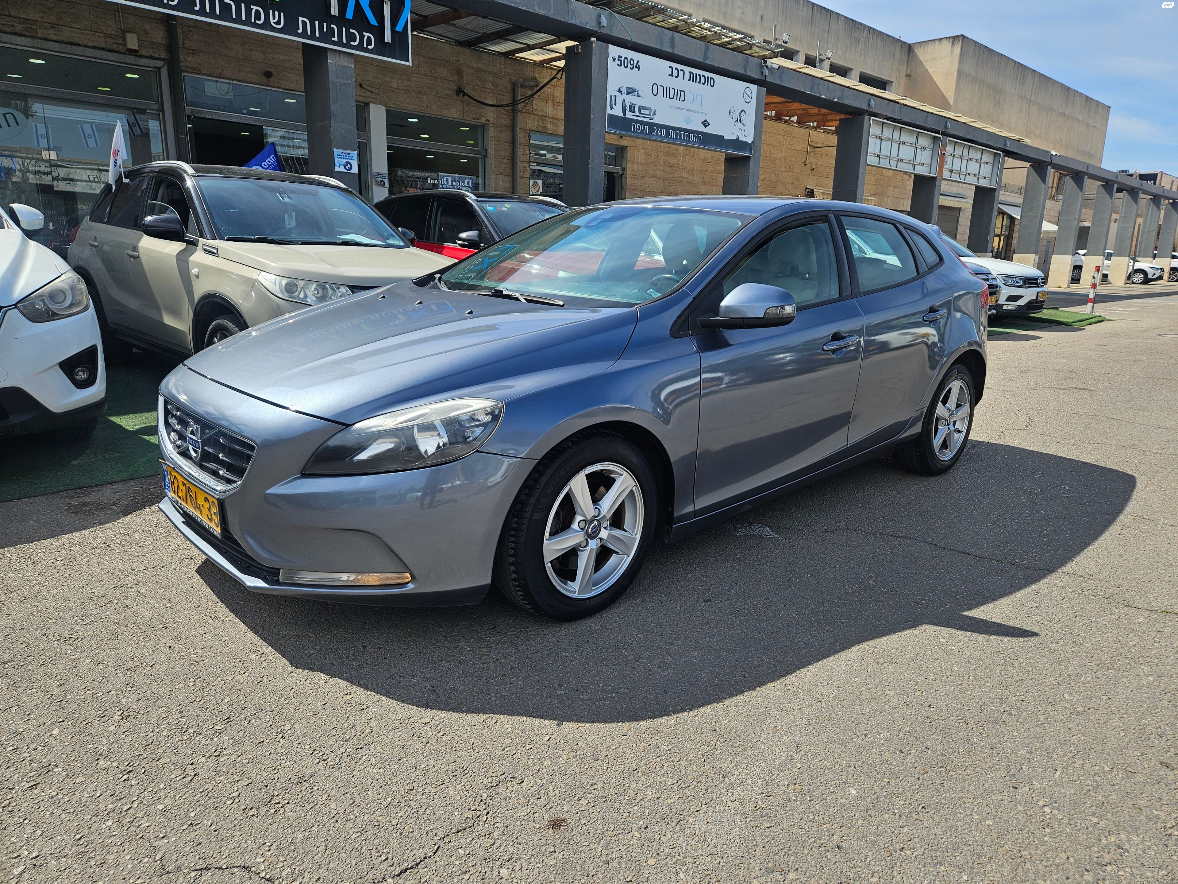 מודעת רכב וולוו V40