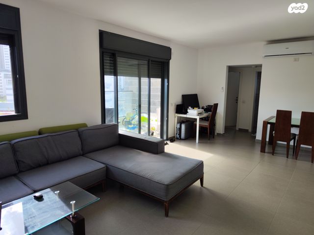 דירה, אסתר המלכה 17, כרמי גת, קרית גת