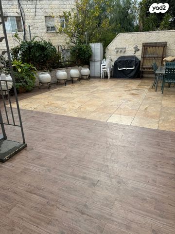 דו משפחתי, תלתן 6, רמת שרת, ירושלים